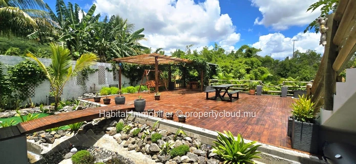 To rent : Stunning furnished and equipped apartment of 95 m² located in Sorèze  