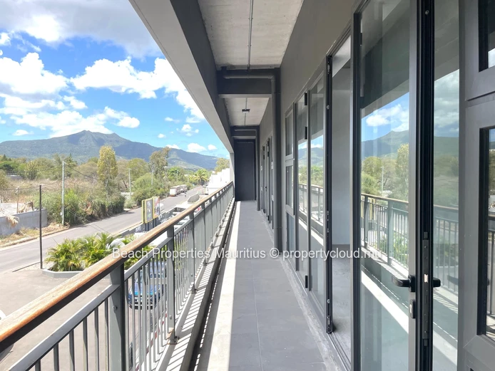 59m² Commercial Unit with Balcony & Parking