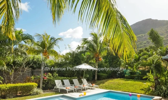 BLACK RIVER - Stunning 214 m² Villa in an Exclusive Gated Community - 3 bedrooms