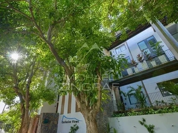 3 Bedroom Townhouse, Duplex