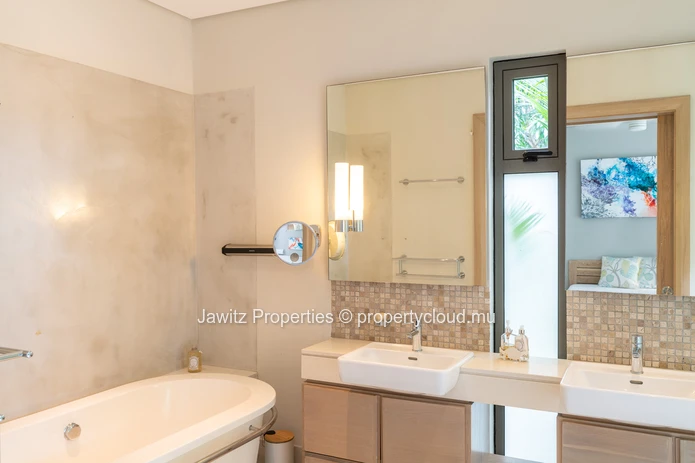 Splendid contemporary villa exquisitely crafted for embracing tropical living