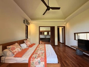4 Bedroom Villa