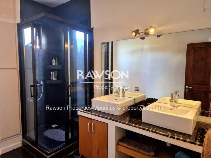 4 Bedroom House To Let in Tamarin