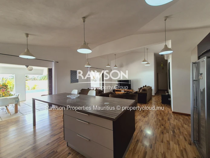 House | 4 Bedrooms | Private Pool & Landscaped Garden | Tamarin 