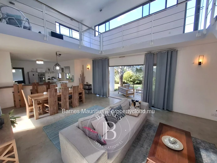 GROS BOIS - Single-Storey Home with Mezzanine - 200 m²