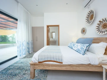 4 Bedroom Villa