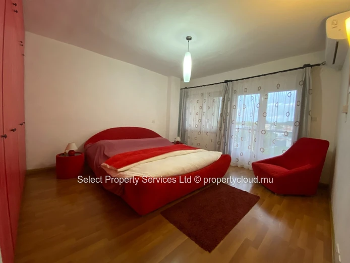 Furnished Modern Apartment for rent in Trianon, Quatre Bornes 
