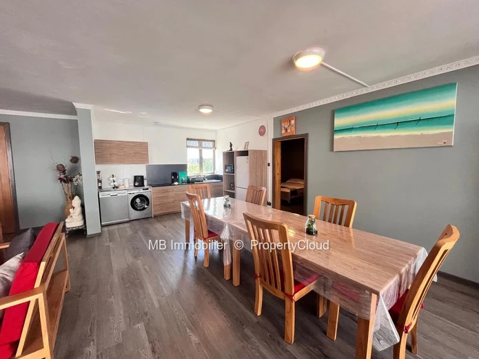 Immeuble comprenant 4 appartements à vendre - Mont Choisy