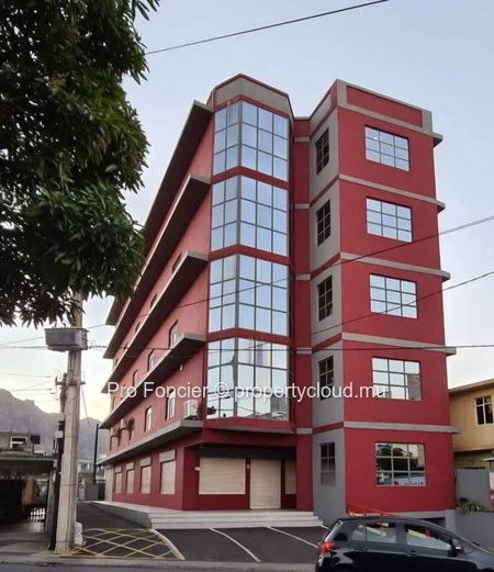 Commercial Space for rent in Quatre-Bornes - Good state