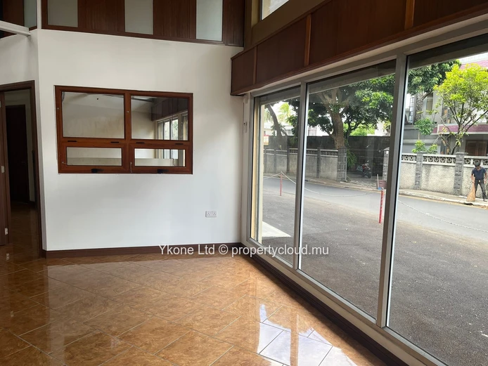 Commercial Space For Rent In Quatre Bornes