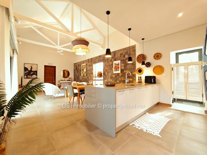 À Vendre – Villa De Plain-Pied Meublée - Résidence Sécurisée À Grand Baie