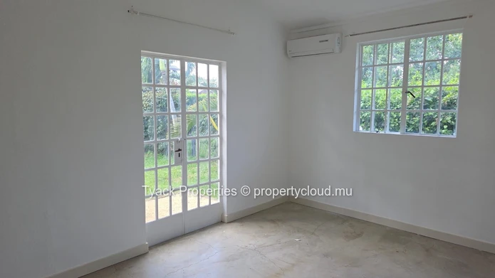 3-bedroom house with swimming pool for sale in Pointe aux Canonniers