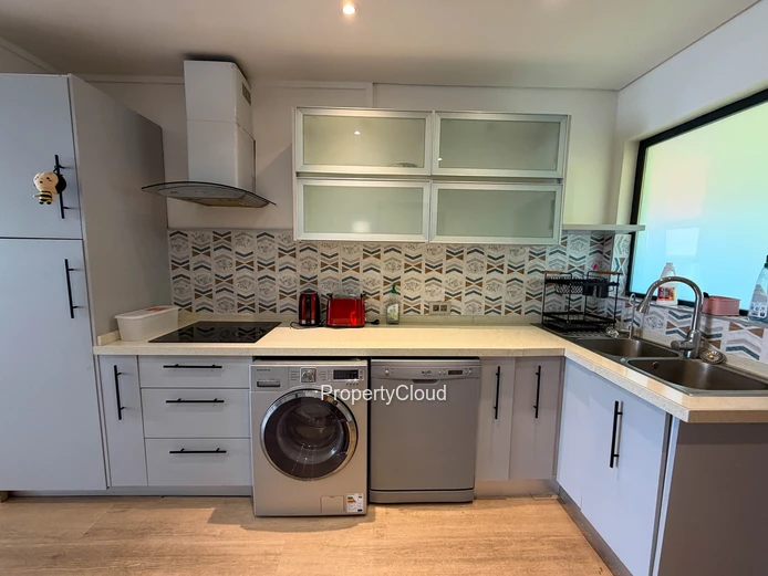À Louer | Appartement De 2 Chambres Sur L’Esplanade De La Croisette, Grand-Baie | Rs 60 000 Par Mois