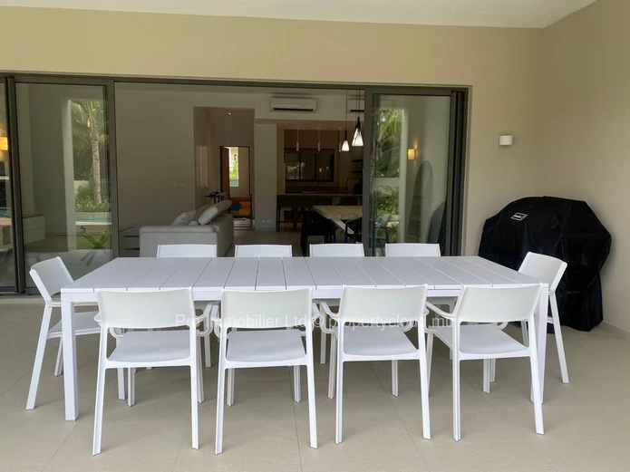 Ground floor apartment, fully furnished and located in a secure compound at Ki Residence Pereybere.