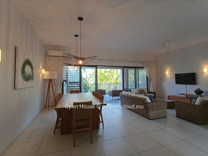 Luxury 3-Bedroom Penthouse with Private Pool in Pereybere
