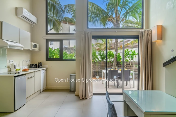 A VENDRE - Trou aux Biches - plage à pieds - Bel Appartement refait à neuf dans résidence très demandée.