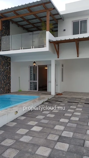 À louer – Villa neuve avec piscine au cœur de Grand Baie