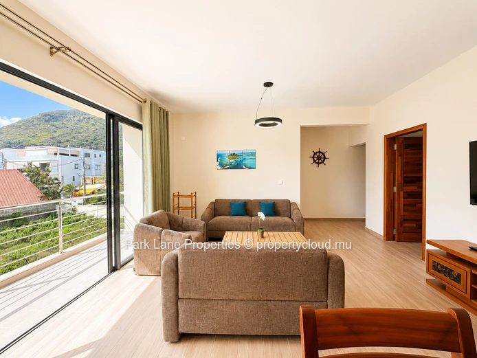 Brand-New Apartment Just 100 Metres from La Preneuse Beach