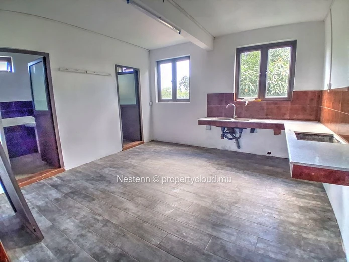Exceptional commercial premises for rent – Strategic location in Vale