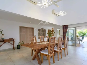 5 Bedroom Villa