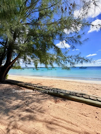 An Exceptional Beachfront Address in the North of Mauritius - Freehold