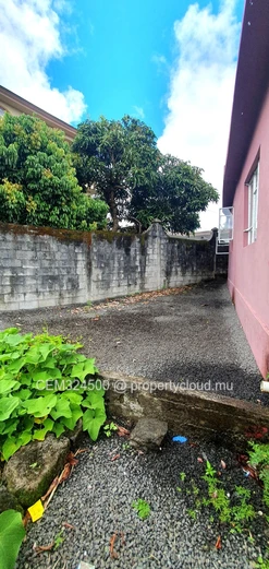 Semi furnished house for sale at royal road Montagne Blanche