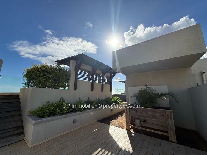 3-Bedroom Apartment for Sale in Balaclava with Pool Access