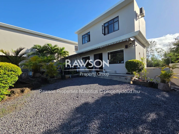 Propriété Avec 2 Villas | 4 Chambres + 3 Chambres | Piscine | Pereybere