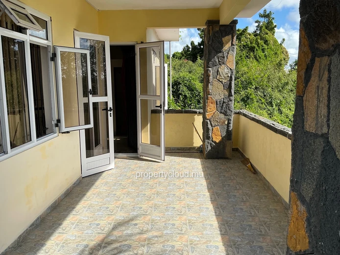 FOR RENT in GRAND GAUBE: 3-bedroom apartment with garden