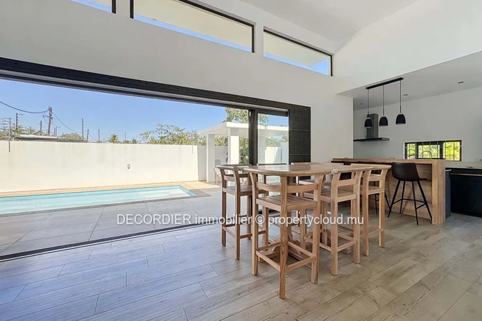 Stunning New Villa with Private Pool in Calodyne