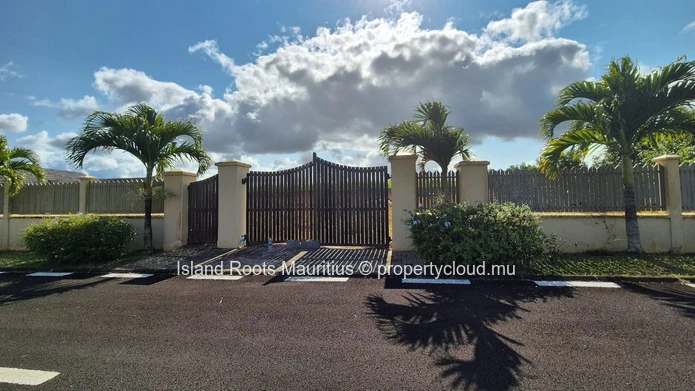 Beautiful residential land situated in a private estate  in Pamplemousses.