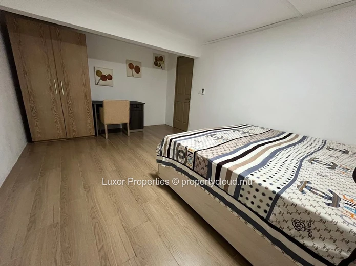Appartement moderne de 2 chambres à louer à long terme – Flic en Flac