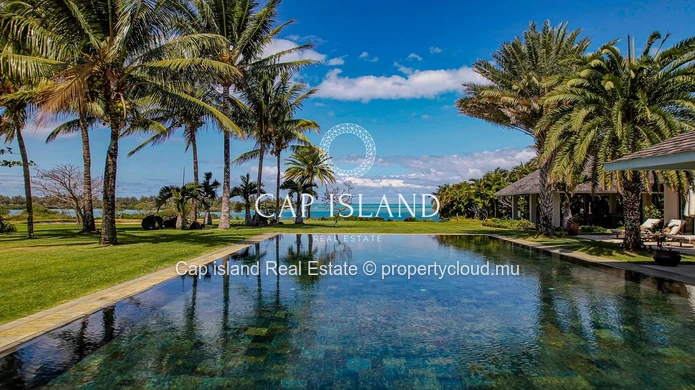 Exceptional villa with 180° view - BEAU CHAMP -