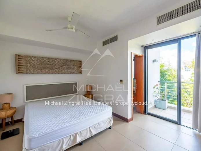 Coastal Elegance and Sea Views in an Exclusive Living Environment