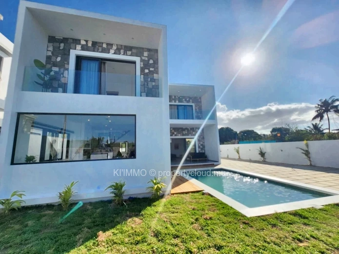 For Sale: Brand New Luxury Villa In Pereybere
