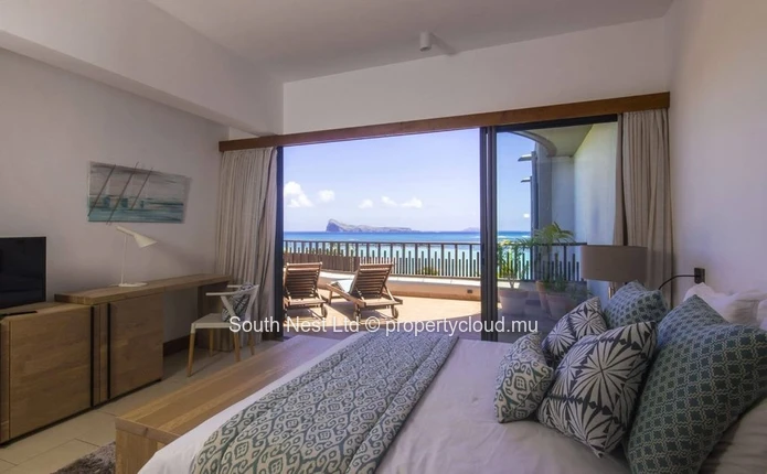 Superbe penthouse avec vue mer : 3 chambres / 3 salles de bains avec jacuzzi