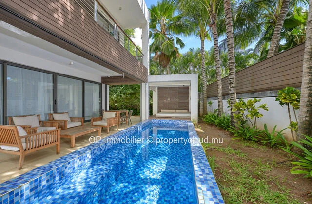 Townhouse RES 3 chambres avec piscine privée à vendre à Péreybère