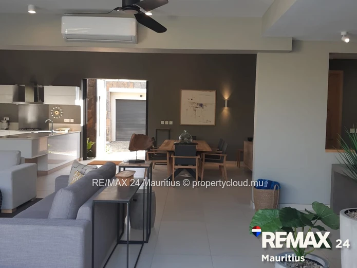 4 Bedroom Villa At Old Mills Pereybere