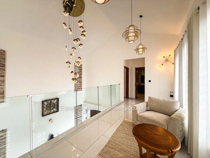 Exceptional Villa With Generous Spaces – Péreybère