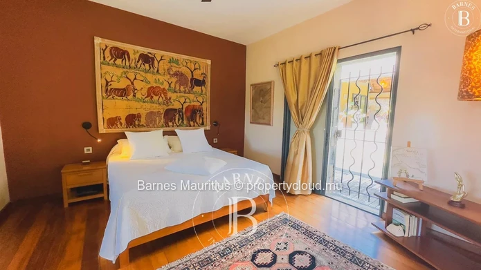 CAP MALHEUREUX – Tropical Family Villa with Thatched Roof – 4 Bedrooms