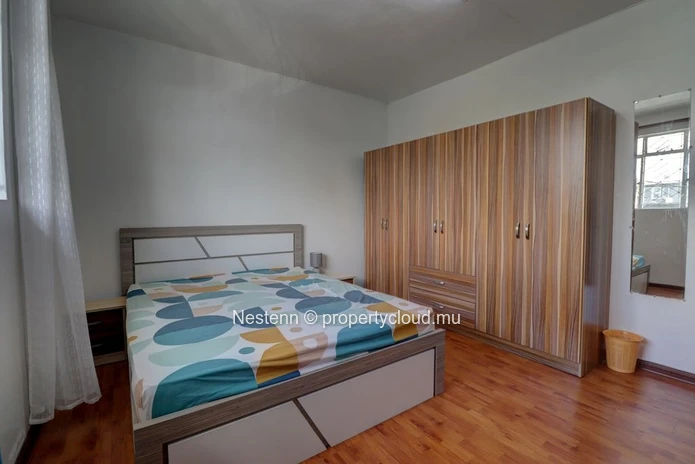 Furnished apartment with mountain views in a secure residence