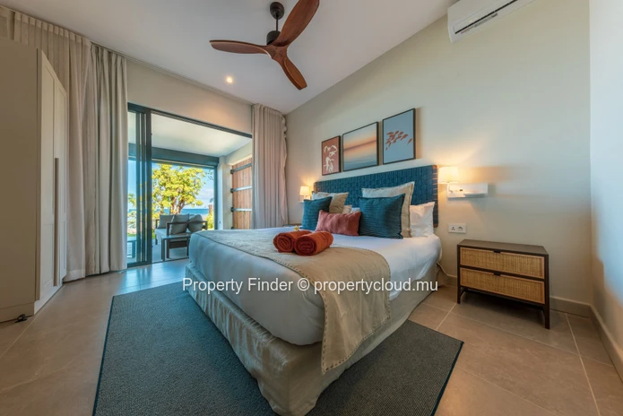 Beachfront 3-Bedroom Apartment with Beach & Mountain Views – West Coast Mauritius