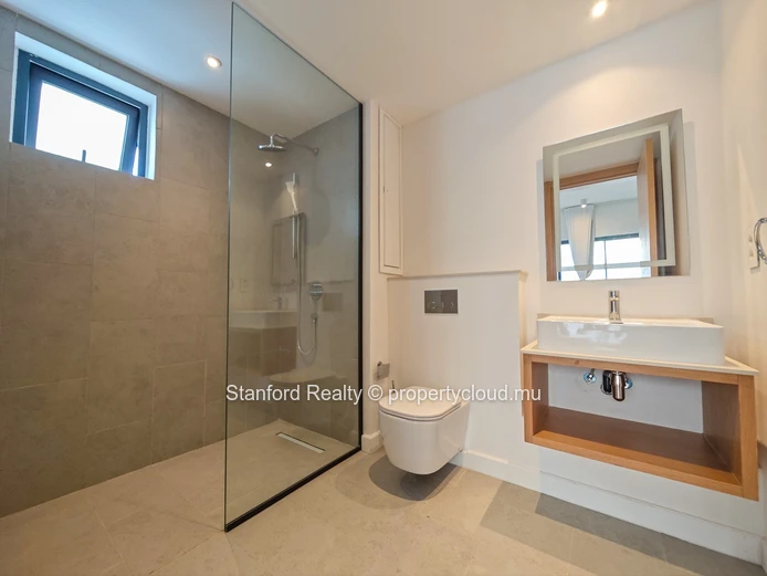Appartement 2 chambres en rez-de-chaussée avec jardin à vendre à Pereybère