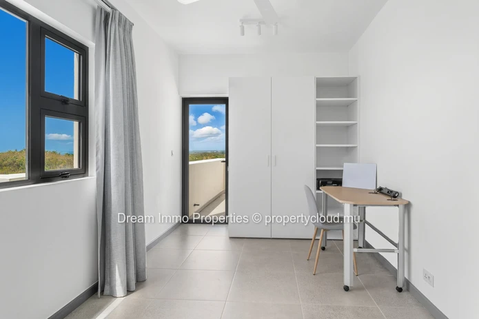 Penthouse d'exception de 3 chambres en suite avec vue panoramique sur la mer à St Antoine Private Residences – Île Ma...