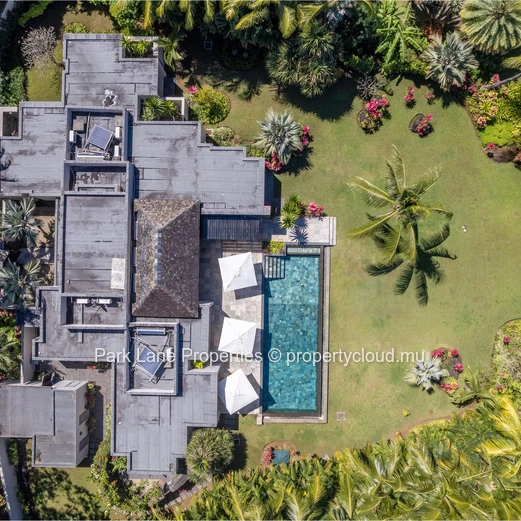 Villa de 4 Chambres à Vendre à Anahita Resort avec Piscine Privée et Jardin Paysager
