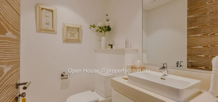 Pereybère # accès privé et vue mer # Penthouse de 359 m2  avec piscine privée et 3 chambres en suite # prix 1.700.000$