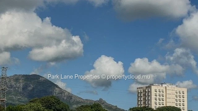 Modern & elegant studio in the heart of Ebène – Prime investment opportunity