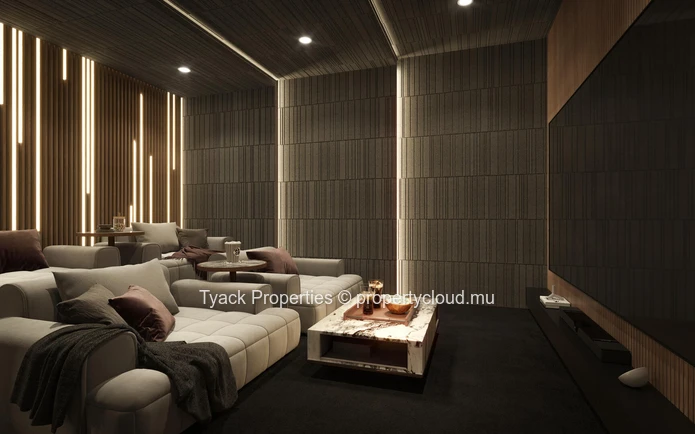 Elegant Sanctuary with Private Pool – Over 800m² of Refined Living in a Prime Coastal Setting