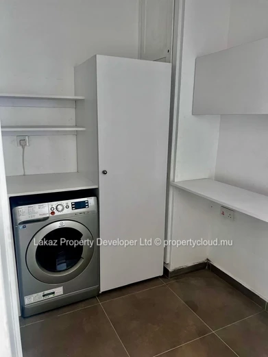 Modern Coastal Living – Newly Renovated 3-Bedroom Apartment in Flic en Flac