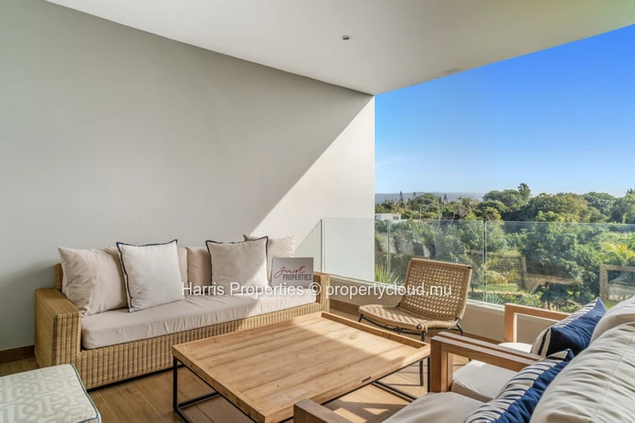 St Antoine Private Residence – Elegant 3-Bedroom Apartment with Lagoon Views